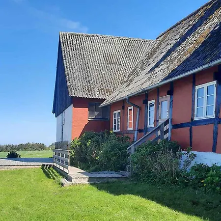 3 Bedroom Cozy In